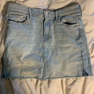 Mother jeans - denim skirt light wash in size 28